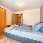 Haus Wacholder 公寓 安德罗