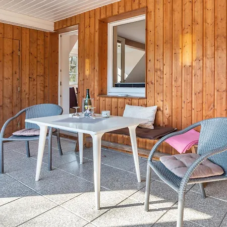 Apartment Haus Wacholder